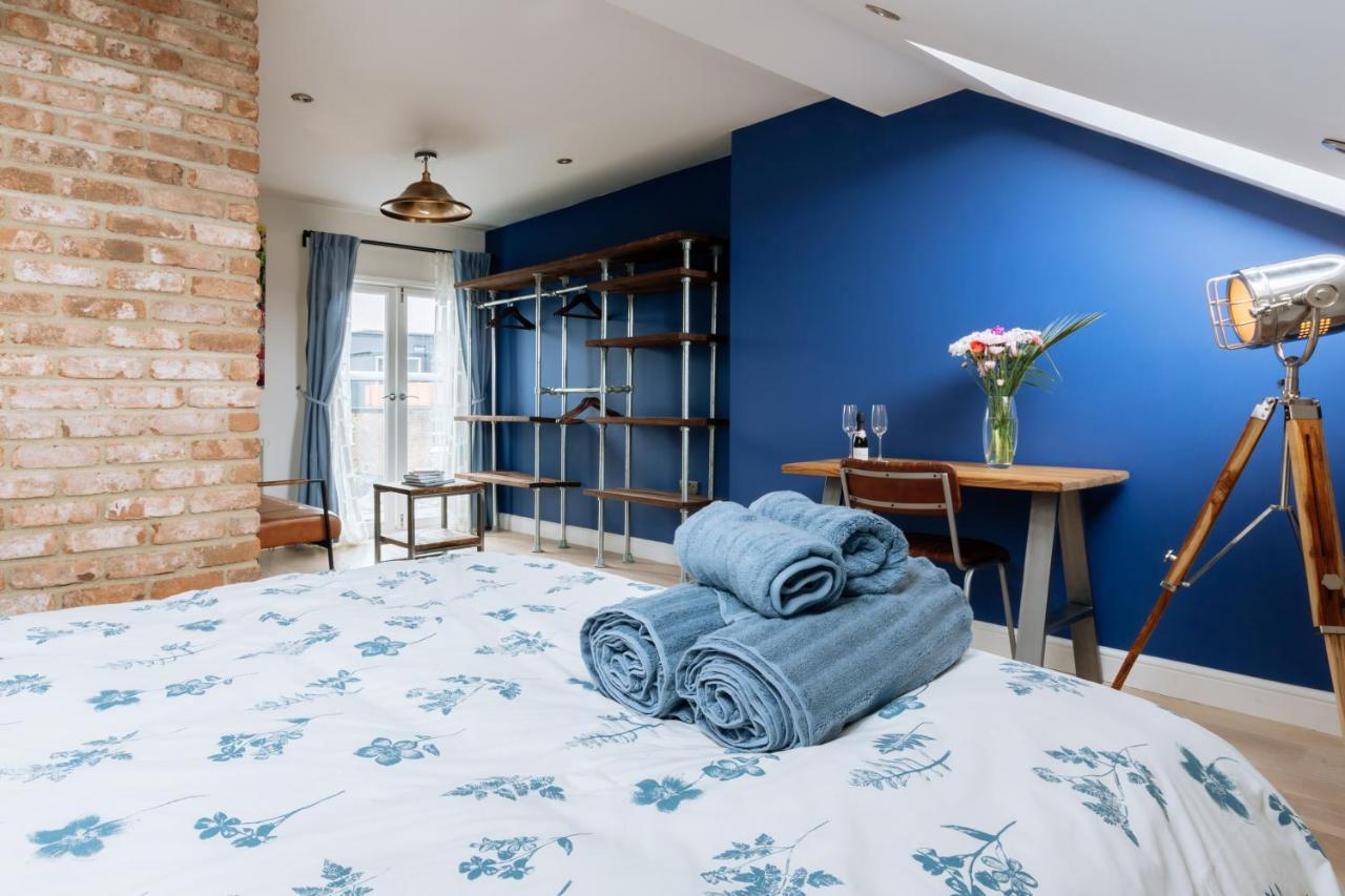 Luxury And Bright Bedrooms In Queens Park London Exterior photo